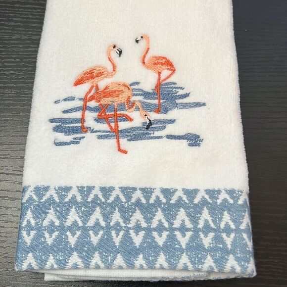 Sonoma Brand Goods for Life Coastal Bath Hand Towel - Picture 2 of 3